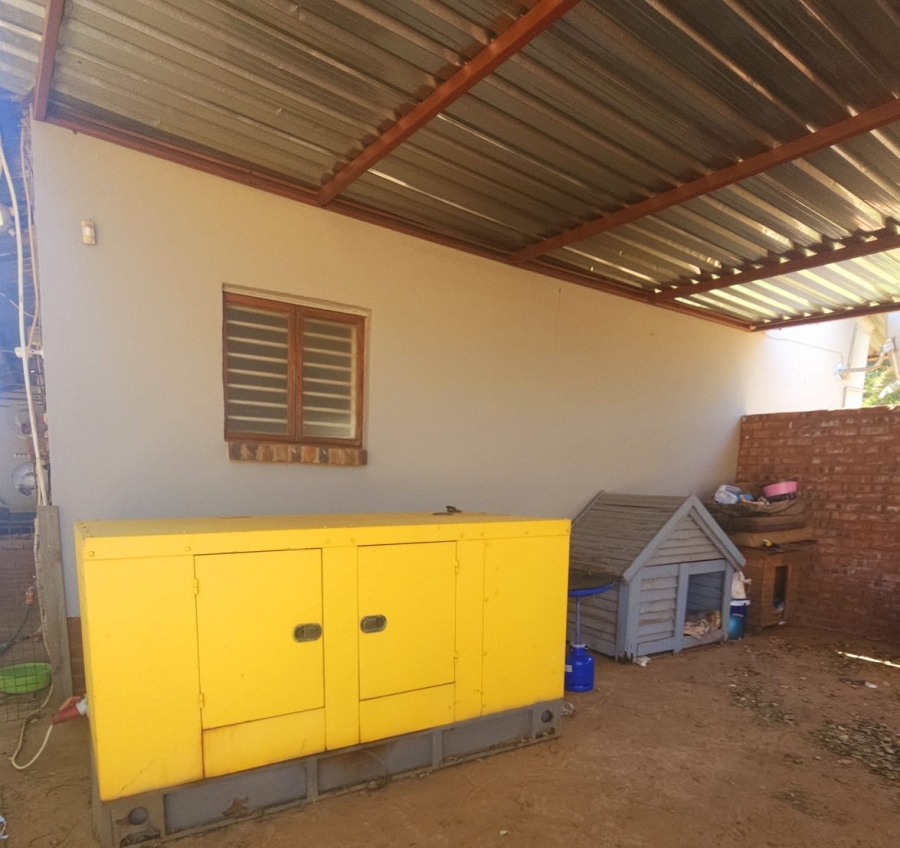 To Let 4 Bedroom Property for Rent in Hartbeespoort Rural North West